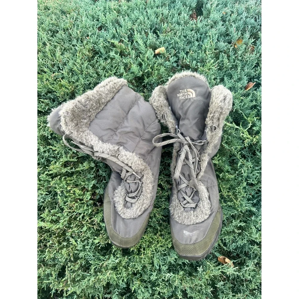 The North Face Nuptse Faux Fur IV‎ Goose Down Women's Snow Boots Size 11 Green